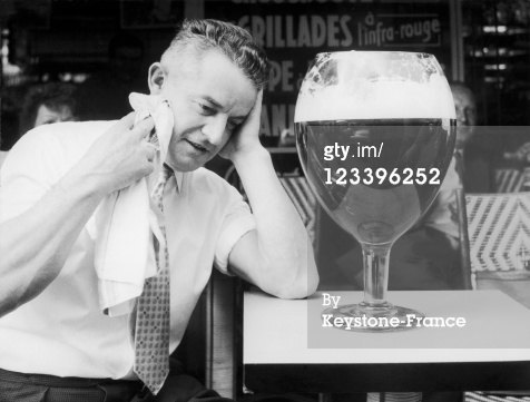 123396252-giant-beer-glass-in-1959-gettyimages.jpeg