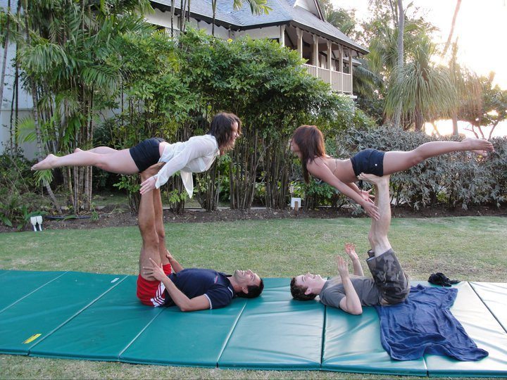 acroyoga2.jpg