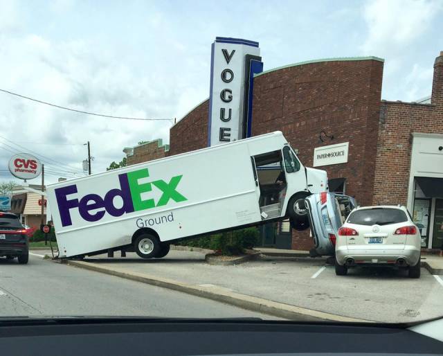 FedEx Ground.jpg