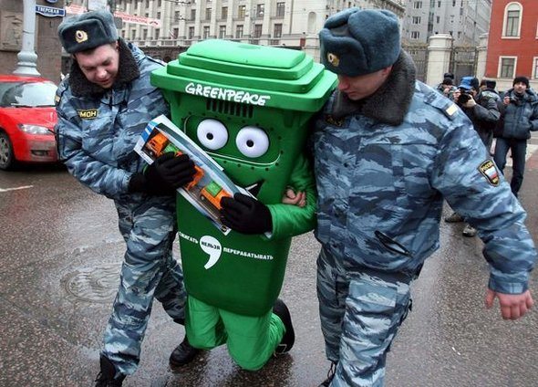 Funny-Garbage-Bin-Fun-And-Education-28.jpg