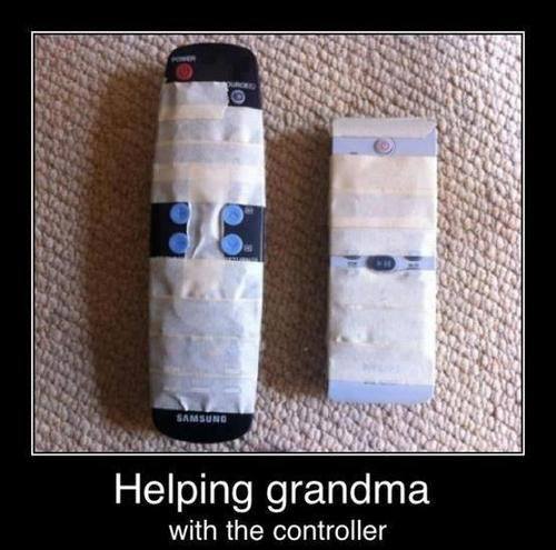 Helping-Grandma-with-the-controller.jpg