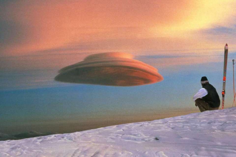 It might look like a UFO, but it is actually a Lenticular cloud.jpg