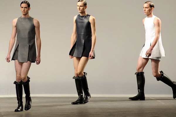 J.W.Anderson-London-Collections-Men-knee-high-boots-and-men-wearing-dresses.jpg