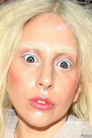 lady-gaga-contact-lenses.jpg