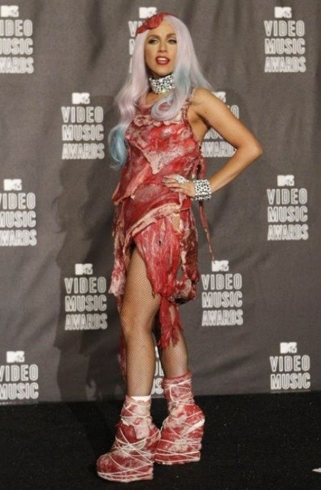 lady_gaga_meat_dress.jpg