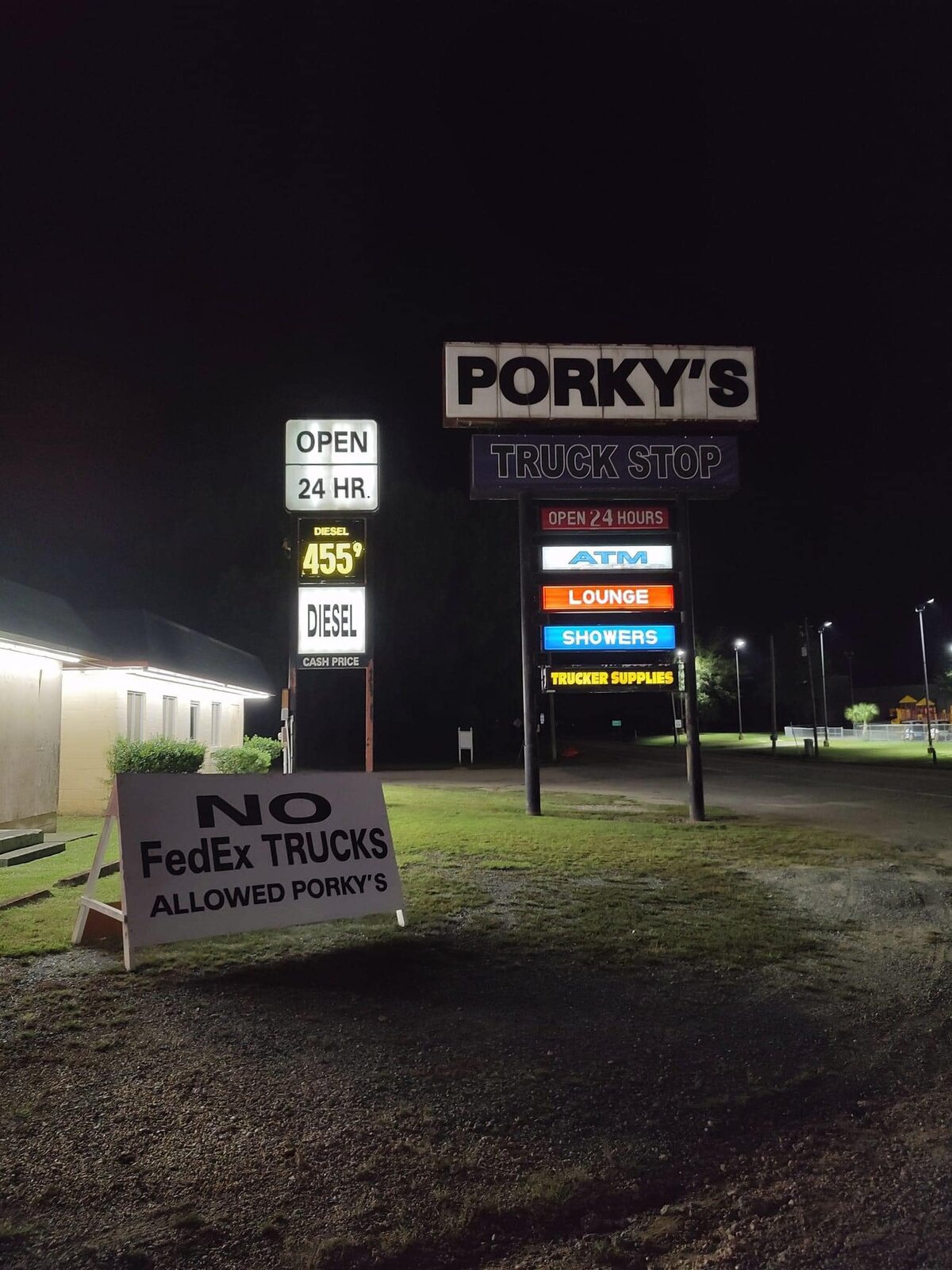 Porky'sNoFedex.jpeg