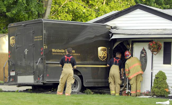 ups-truck-accident.jpg