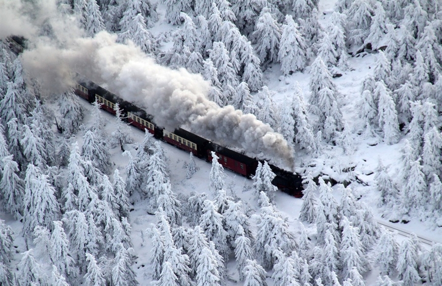 pb-121208-train-snow-brocken-454p_photoblog900.jpg