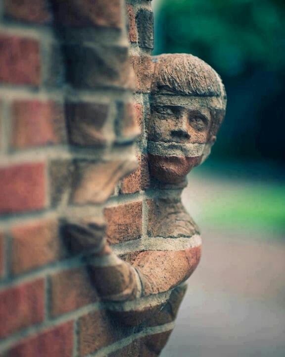 d172e4ce45b0df57fb7b5af87eca6051--brick-art-brick-walls.jpg