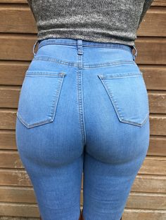 d7656438d22e715084c1dc954de4e266--jeans-ass-sexy-jeans.jpg