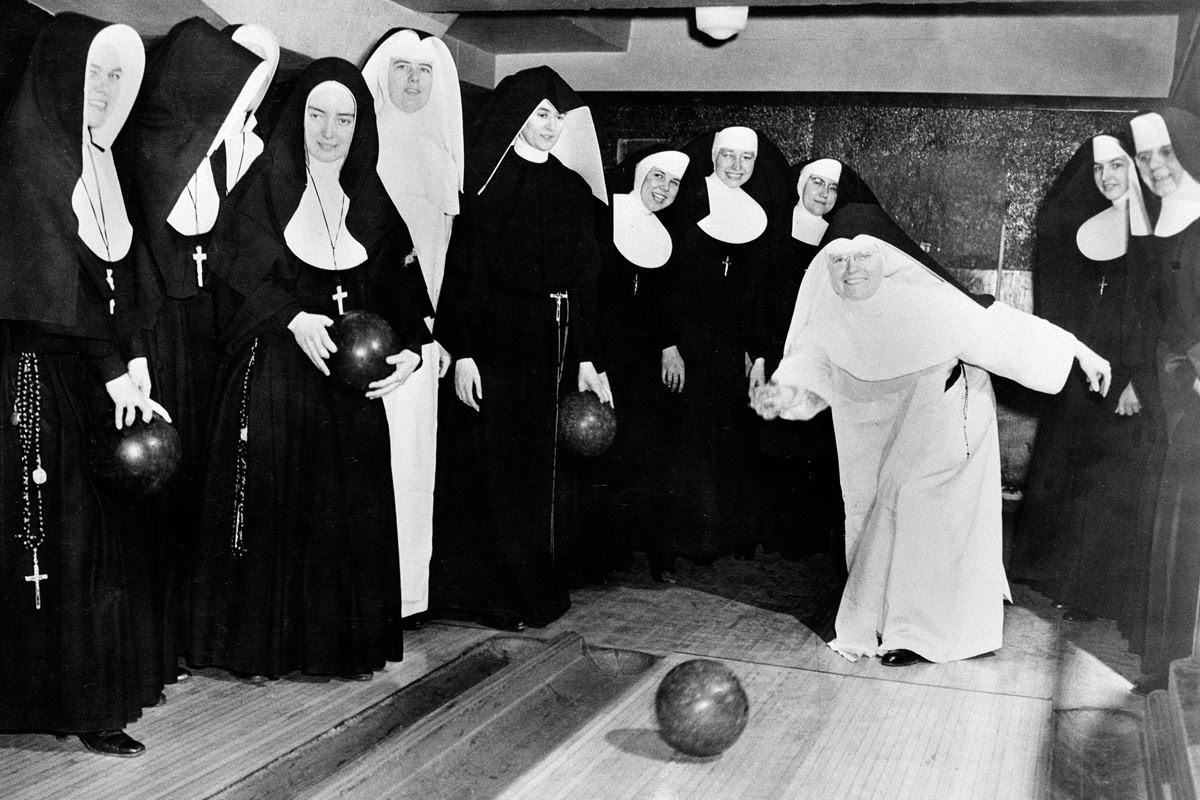 Nuns-Having-Fun-10.jpg