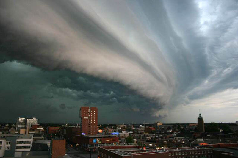 shelf-clouds.jpg