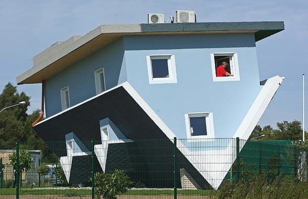 upside-down-house_801556i.jpg