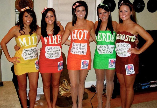 costume-taco-bell-hot-sauce.jpg