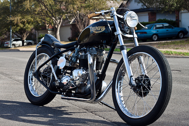 triumph_bonneville_bobber_1970-10.JPG