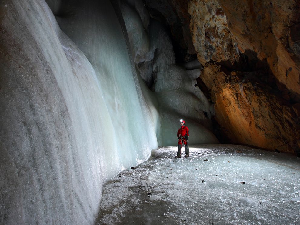 ice-cave-slovenia_57273_990x742.jpg