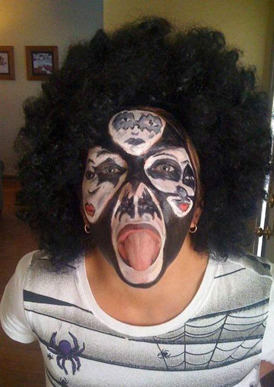 kiss-faces-on-face-halloween-costume.jpg