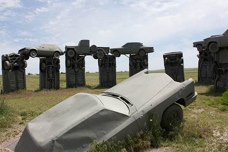 carhenge-alliance-nebraska-2.jpg