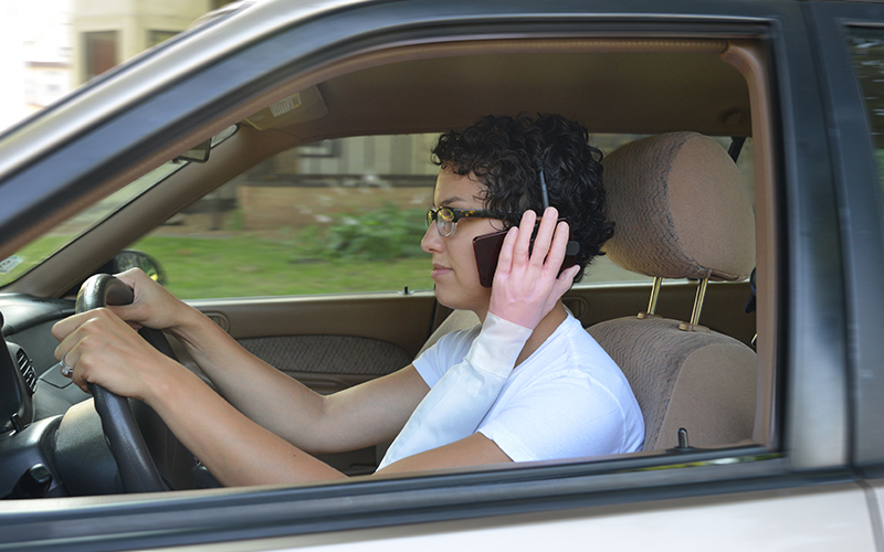 hand-free-phone-holder.jpg