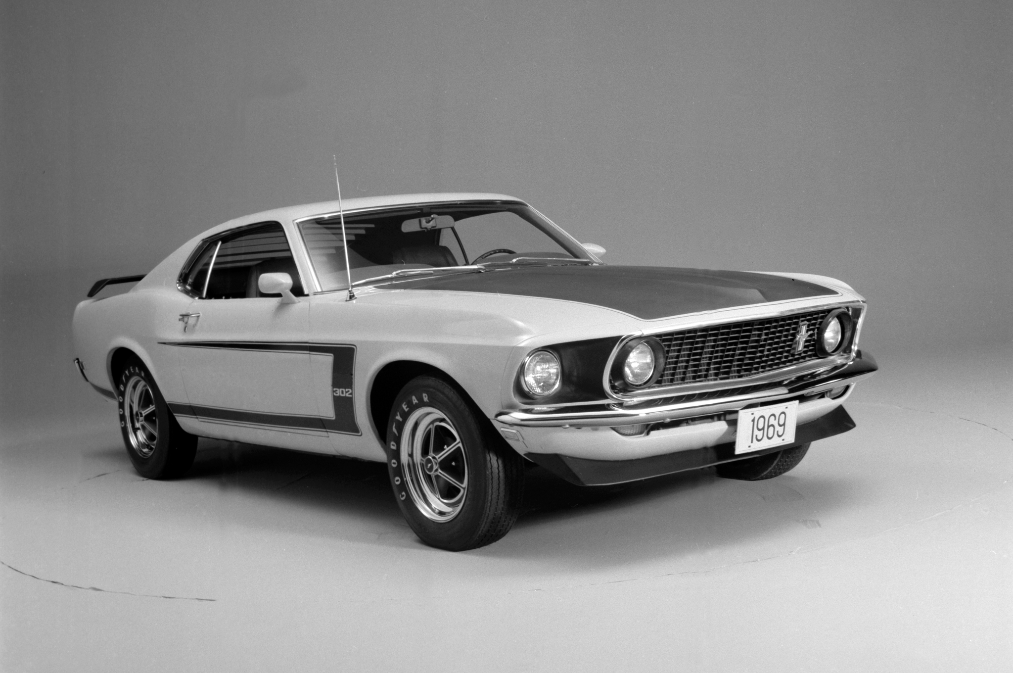 1969-Ford-Mustang-Boss-302-front-three-quarters.jpg