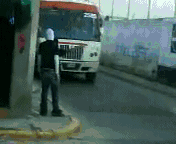 3PVkUXN.gif