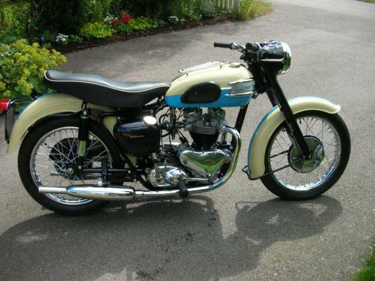 1957-triumph-t110-761x570.jpg