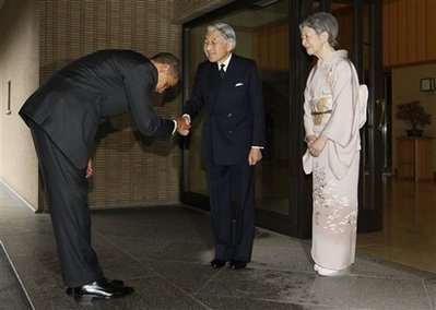 obama-bowing-to-jap.jpg