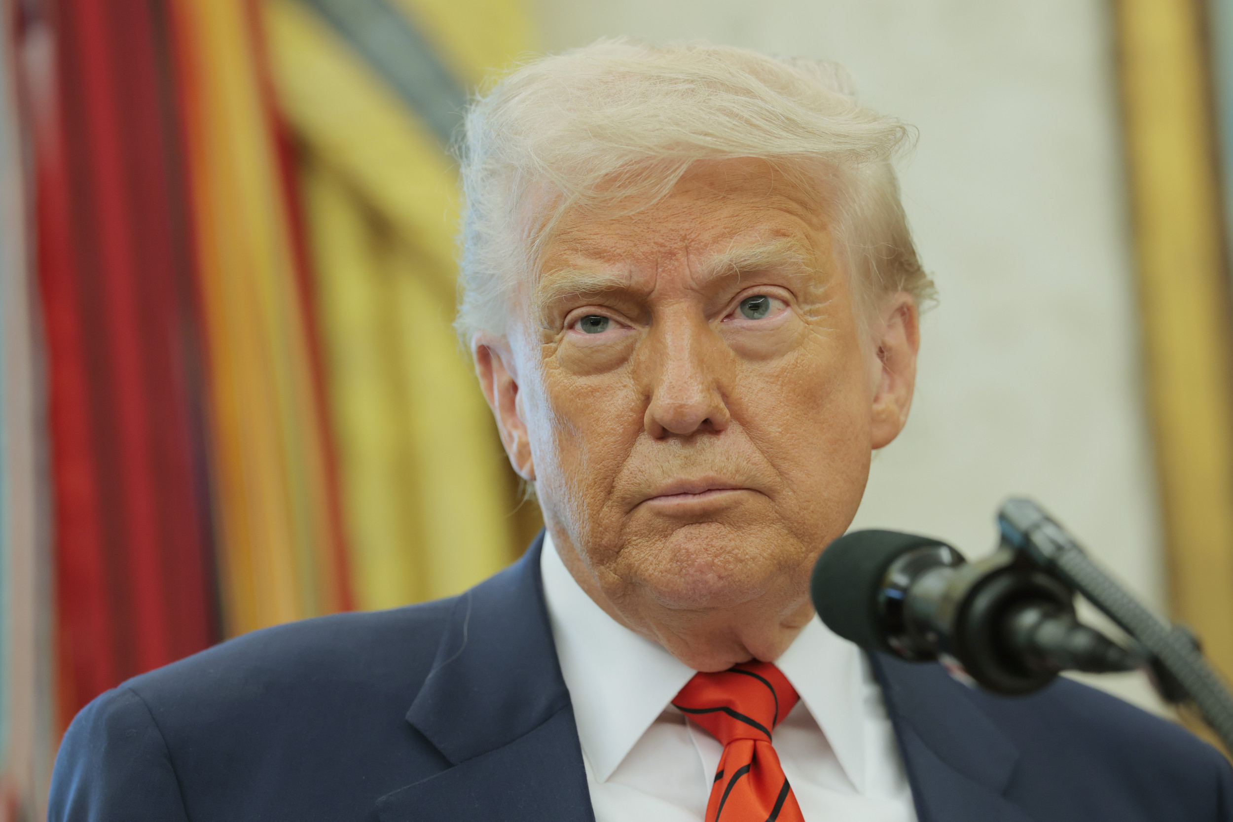 www.newsweek.com