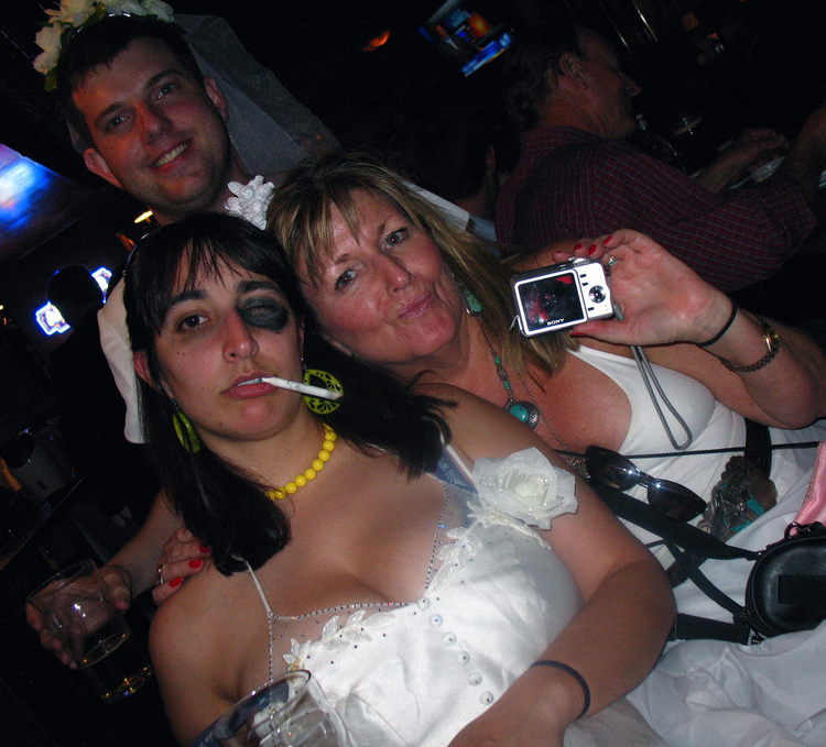 BadWeddingPhotosBlackEye.jpg