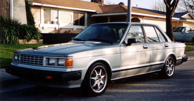 1984-Nissan-Maxima-750x390.jpg