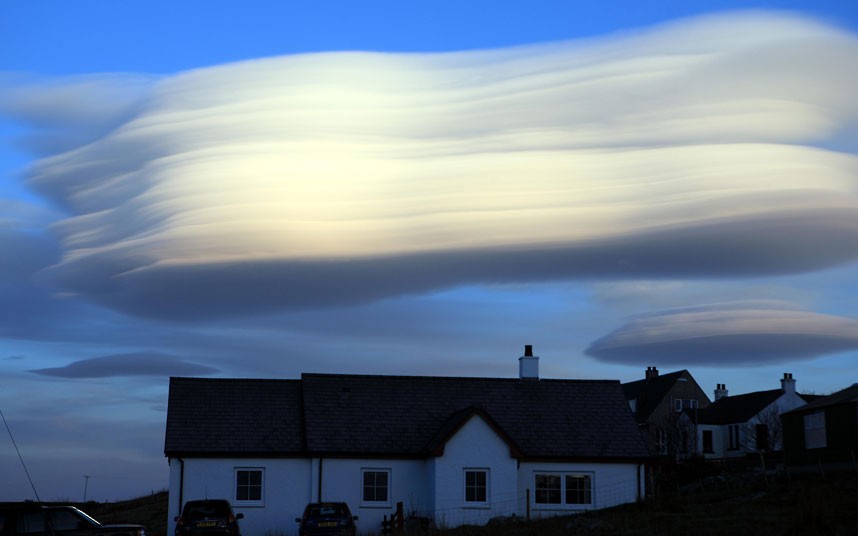 lenticular-cloud_2509202k_zps659dc9b0.jpg