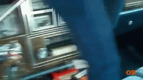 y70dRZ.gif