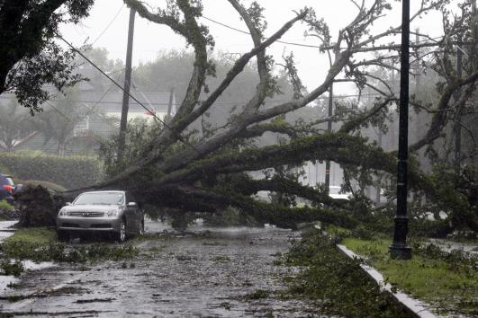 Isaac-atrophies-into-tropical-storm.jpg